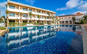 Blanca Hotel&restaurant Chao Lao Beach