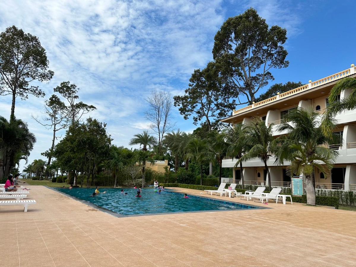 Villa Blanca Hotel&Restaurant Chao Lao Beach Esterno foto